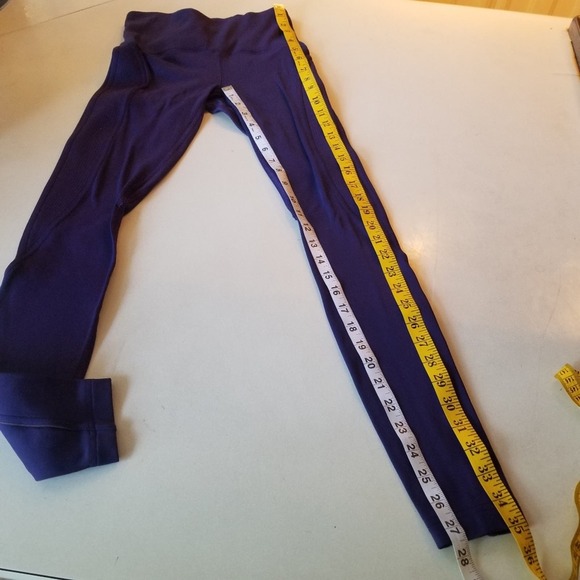 LULULEMON Women's Fast As Fleece Tight size 2 in Purple - Picture 10 of 11